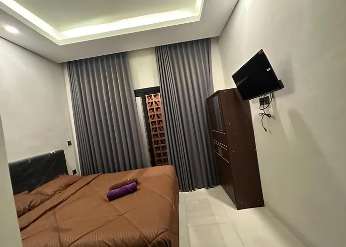 Kubu Gandi Konukevi Denpasar